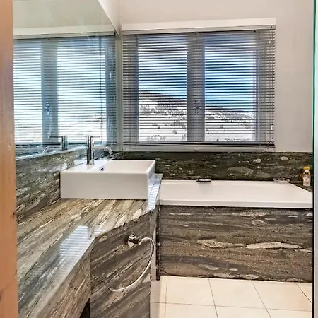 Joivy Mont Blanc Views Slopeside Gem Apartment
